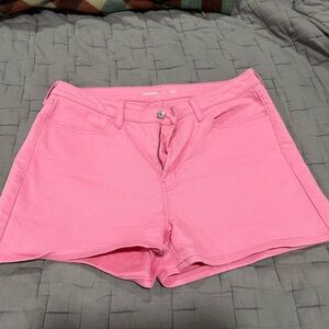 Old Navy Pink Women's Jean Shorts - Bright Bubblegum Pink